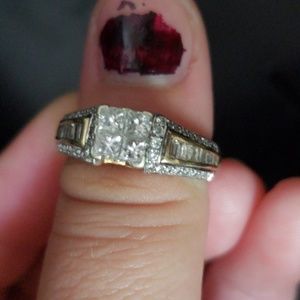 Silver diamond 10k ring